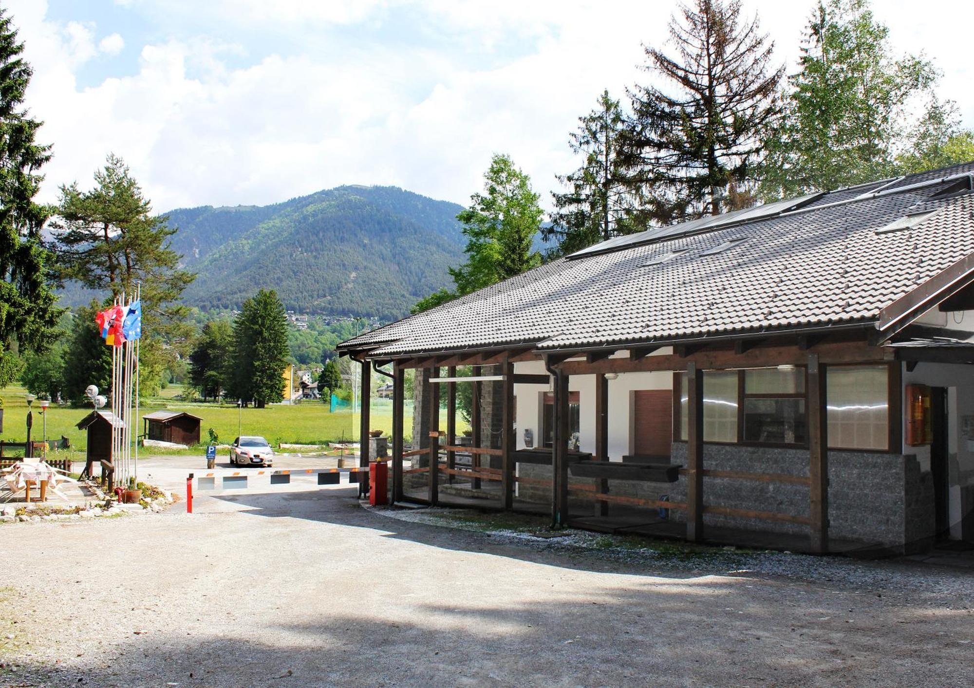 Camping La Pineta Санта Мария Маджоре Екстериор снимка